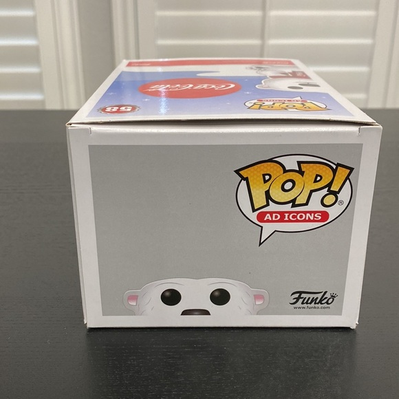 Funko Coca-Cola Diamond Collection Pop! Ad Icons Coca-Cola Polar Bear Figure - Picture 7 of 11